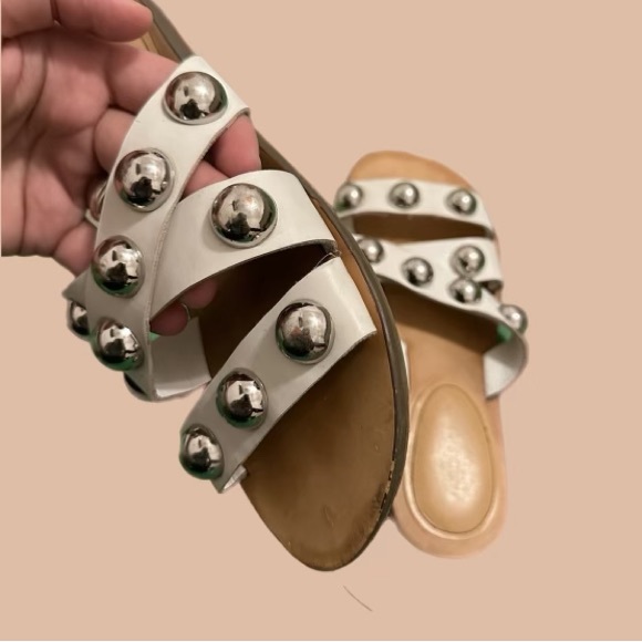 Marc fisher silver studded women’s sandal size 6.5 worn but still in good shape! - Picture 4 of 4